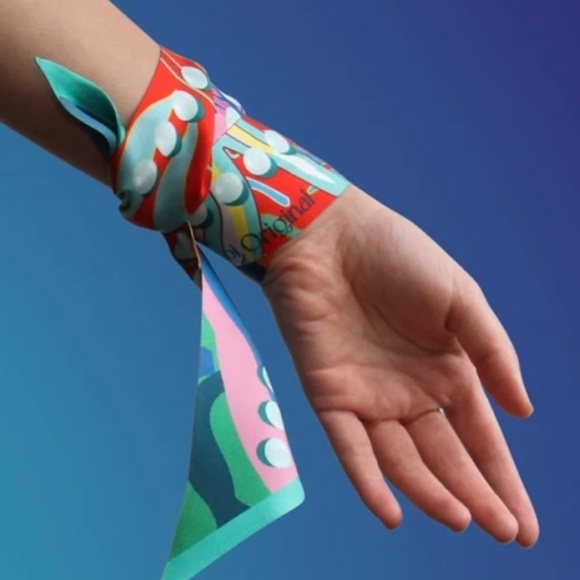 Two (2) (NWT) Twilly scarves - Picture 13 of 16